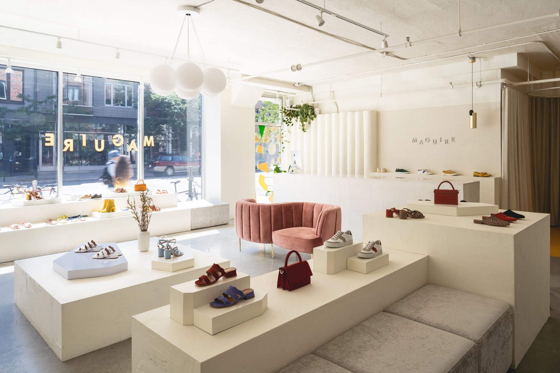 Self-serve closet concept in a shoe store