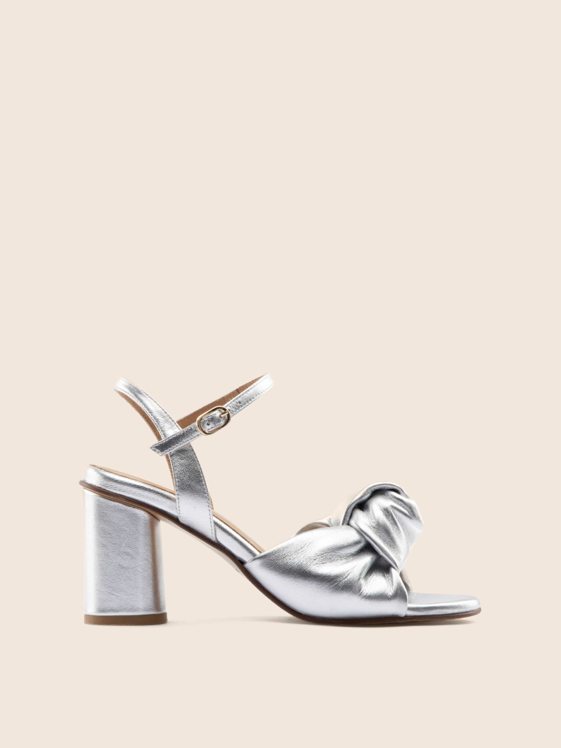 Noto Silver Heel