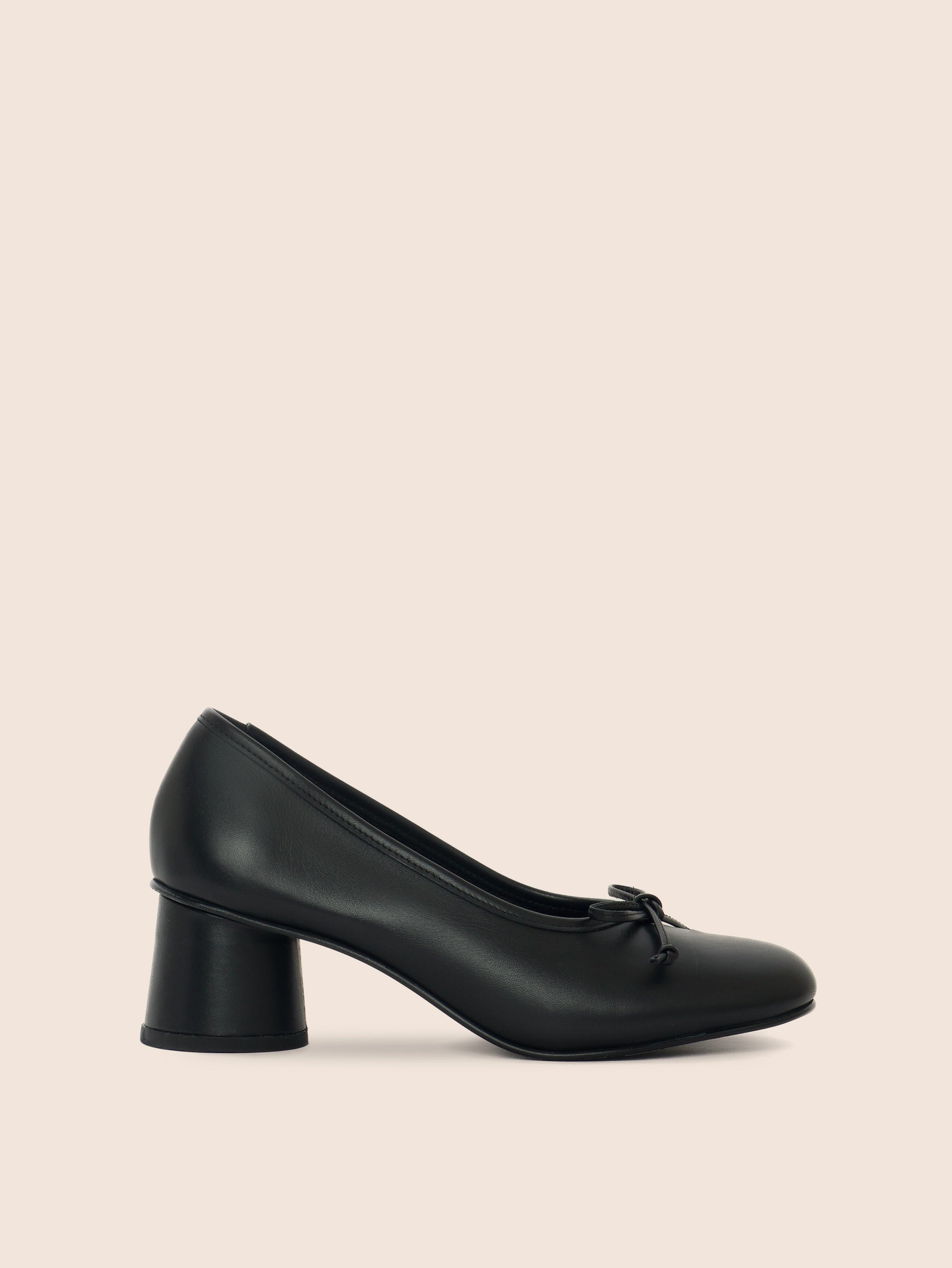 Salvada Black Heel